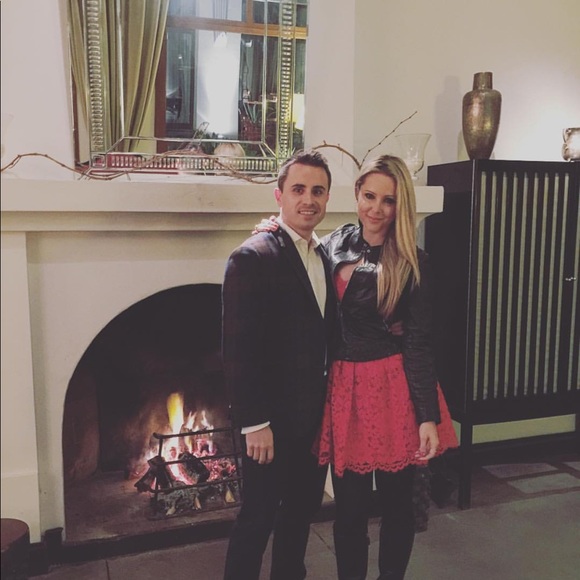 ๐๐ป Meet Your Posher, Jen ๐๐ป - Picture 3 of 5