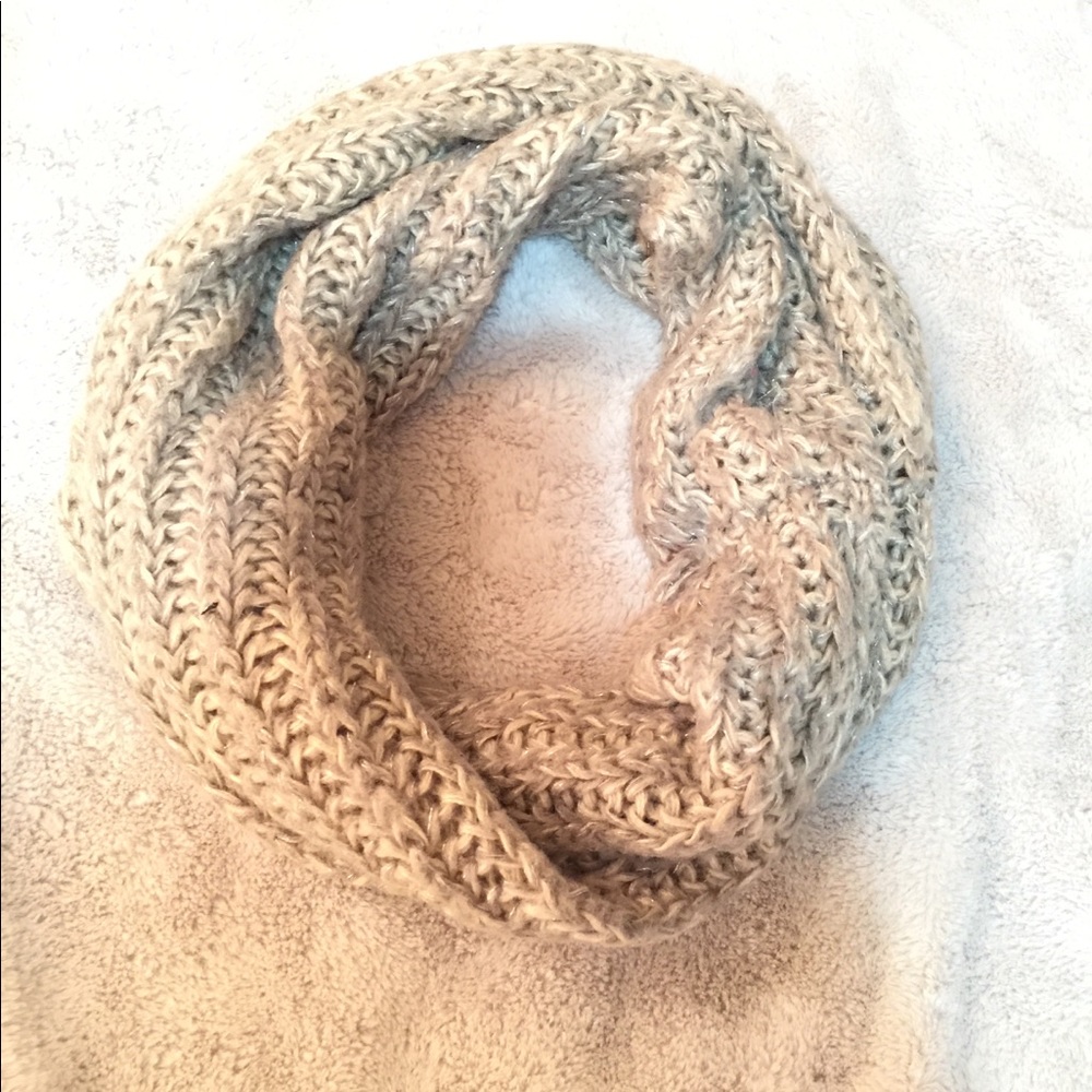 ❄️ Soft Knit Infinity Scarf ❄️