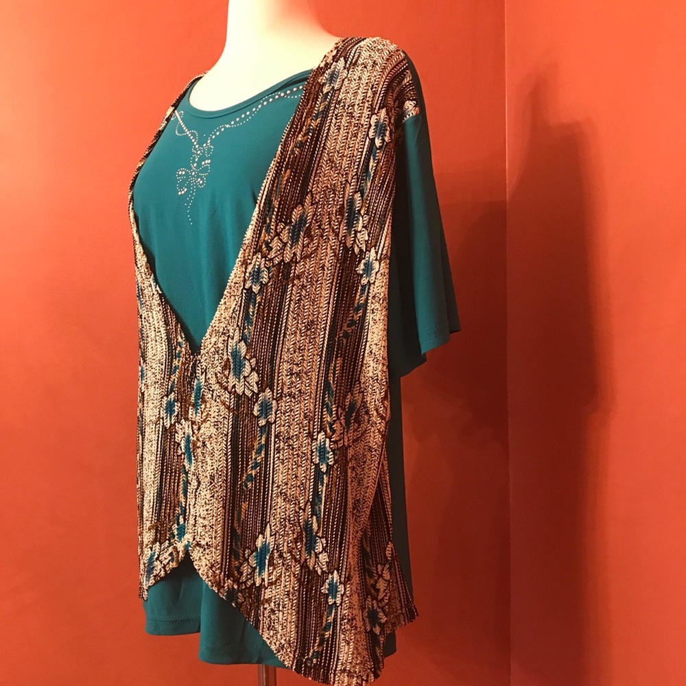 NWT Evis Fashion Blouses Size L/XL