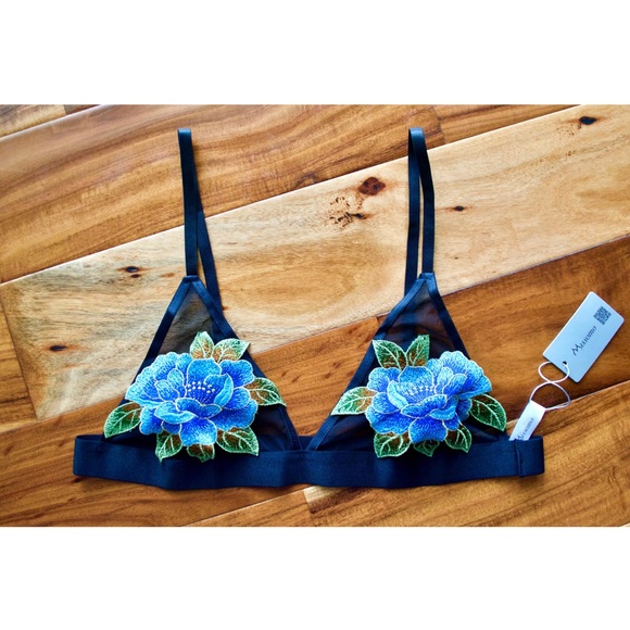 black flower bralette