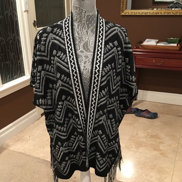 Piperlime Poncho Sweater - Picture 2 of 8