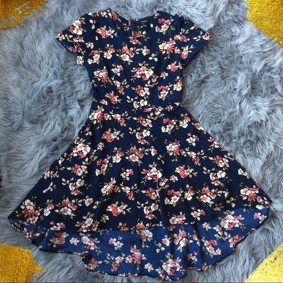 Adorable Floral High Low Dress - Picture 2 of 7