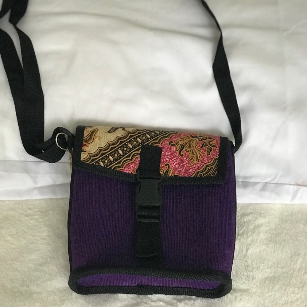 Cross body bag