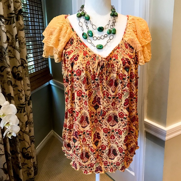 American Rag Tops - NWT! American Rag Flutter Sleeve Boho Top