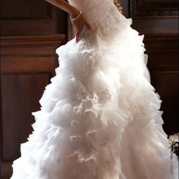 NWT beautiful wedding gown sz 2 - Picture 4 of 4