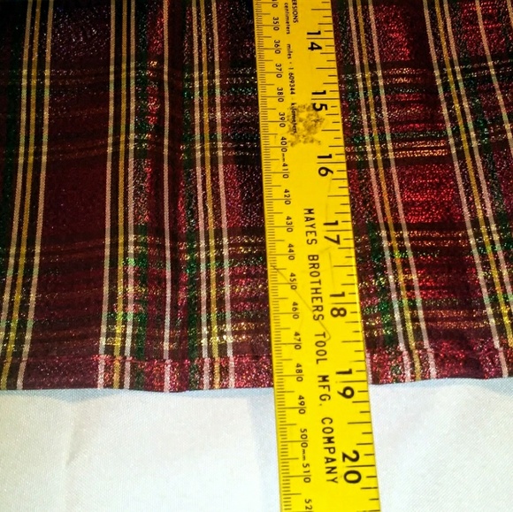 4 Shiny Holiday Place Mats~LIKE NEW - Picture 4 of 6