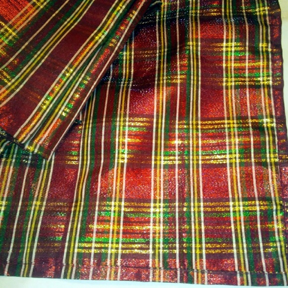 4 Shiny Holiday Place Mats~LIKE NEW - Picture 6 of 6