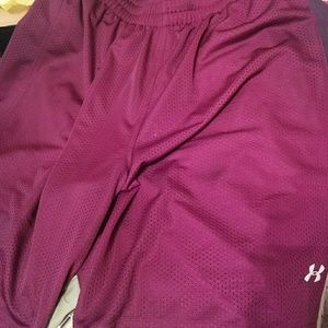 Men's xl under armour shorts burgundy