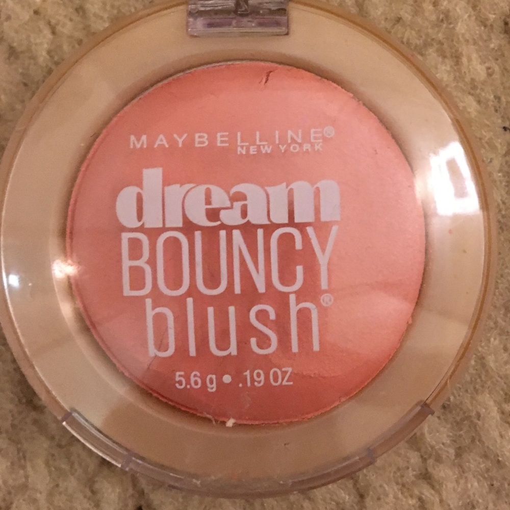 Maybelline bouncy blush-rose petal 💕