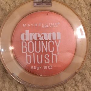 Maybelline bouncy blush-rose petal 💕