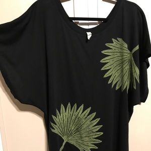 Dolman top, exclusively screened from Hawaii.