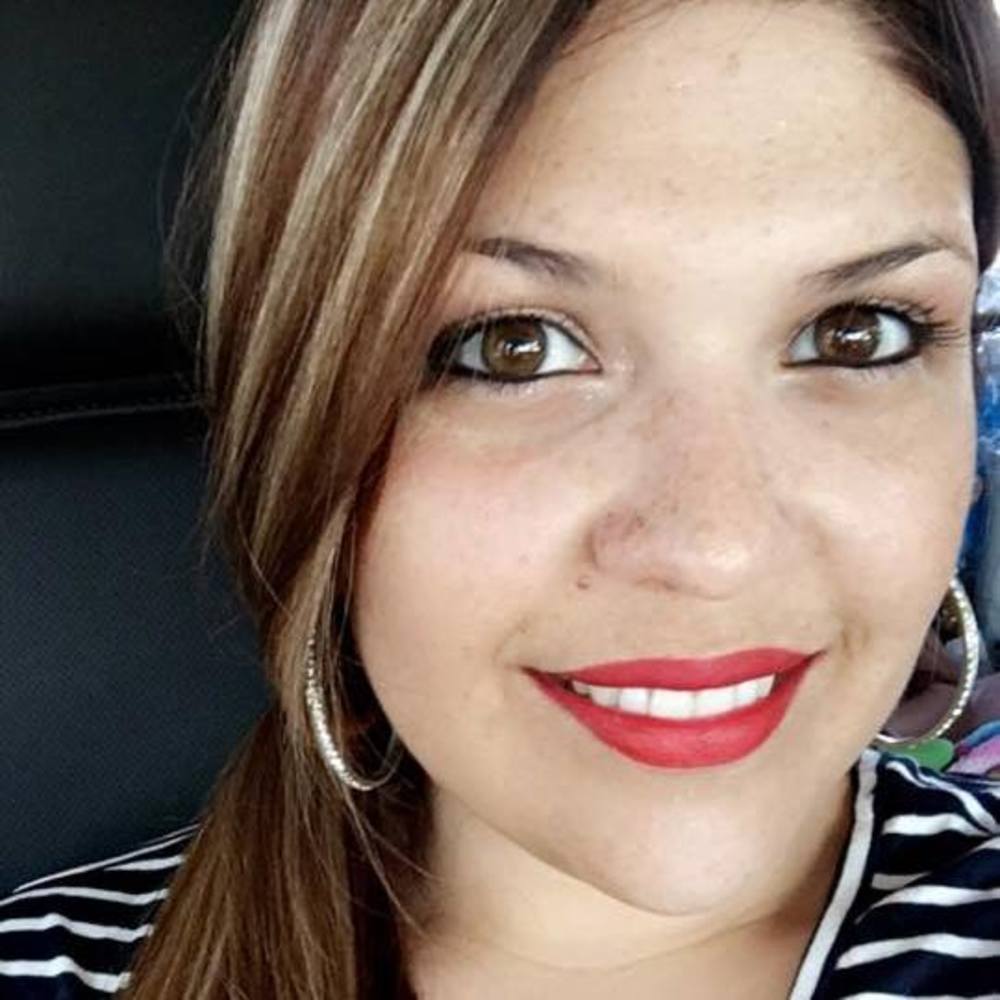 Meet your Posher, Claudia