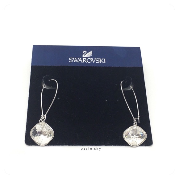 🆕 SWAROVSKI dangle crystal earrings - Picture 2 of 4