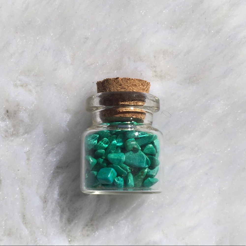 ✨ SALE✨• Magnesite Healing Crystal Vial✨ CCO