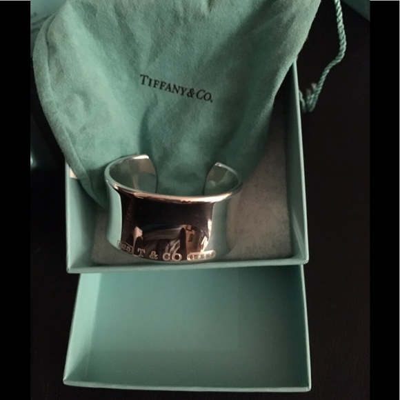 Tiffany & Company Cuff Bracelet (💯 Authentic) - Picture 5 of 7