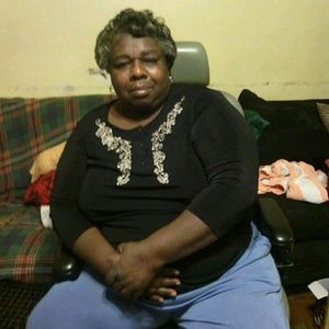 Meet your Posher, Cynthia