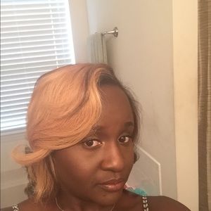 Meet your Posher, Nitaya