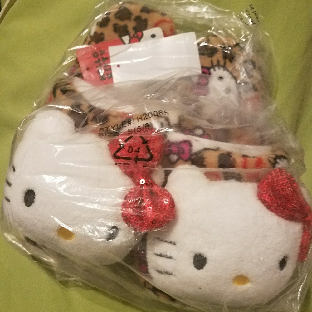 Hello Kitty Slippers
