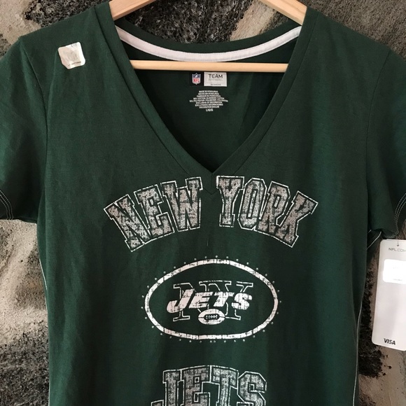 NWOT 🏷 ladies || NY JETS || green v-neck shirt - Picture 2 of 4
