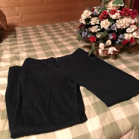 Dockers Pants - Woman’s Dockers 🐳