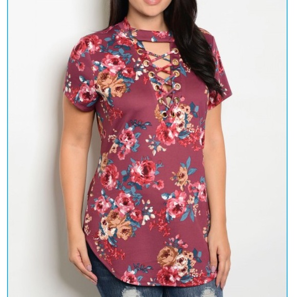 Plus floral lace up top - Picture 2 of 4