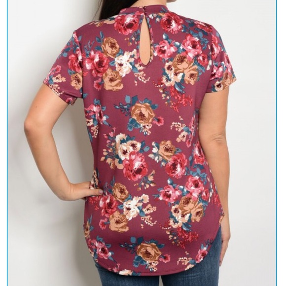 Plus floral lace up top - Picture 3 of 4