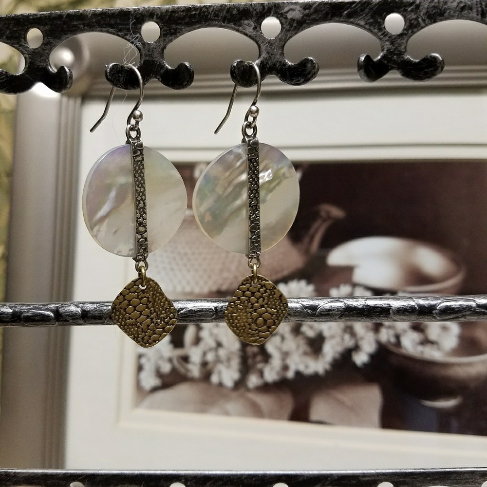 Silpada Natural Glow Earrings