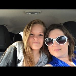 Meet your Posher, Melanie