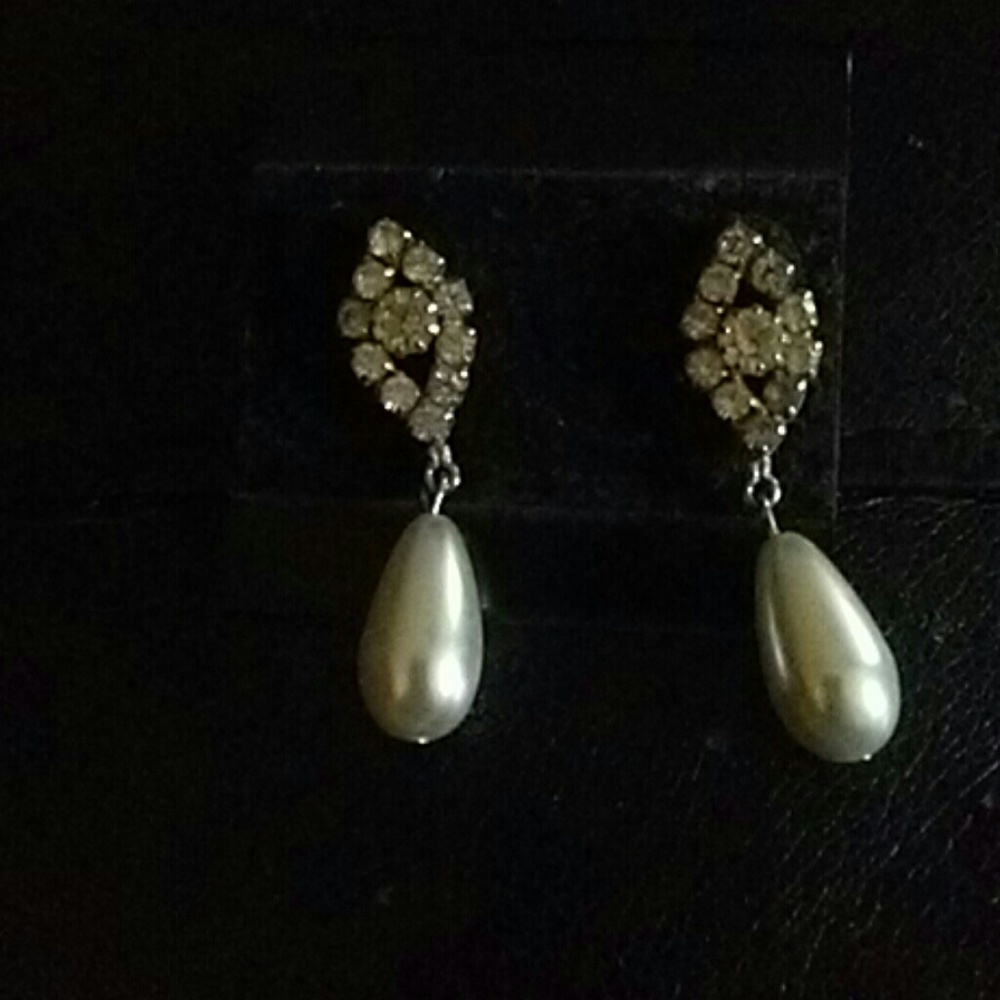 Costume Jewelry Earings