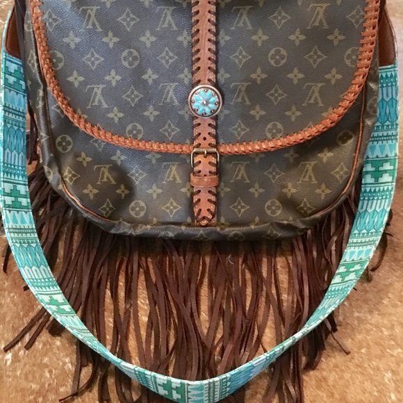 Authentic Fringed Louis Vuitton Saumur 35 - Picture 3 of 8