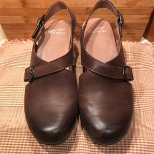 Dansko Vinnie fashion clog
