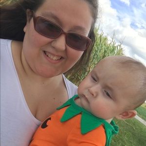 Meet your Posher, Melissa