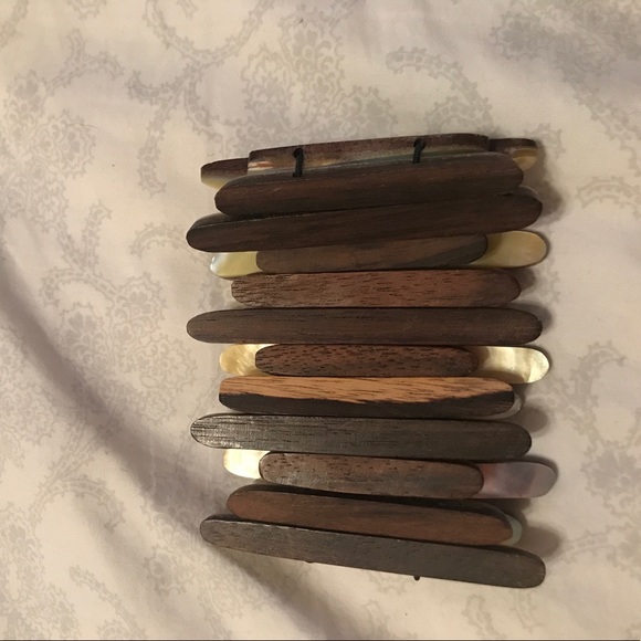 Mother of Pearl Bracelet - Picture 3 of 4