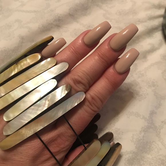 Mother of Pearl Bracelet - Picture 4 of 4