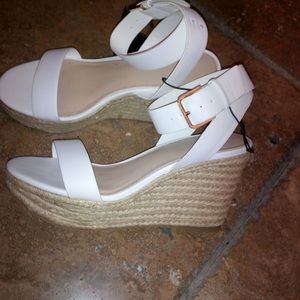 New with tags white wedges