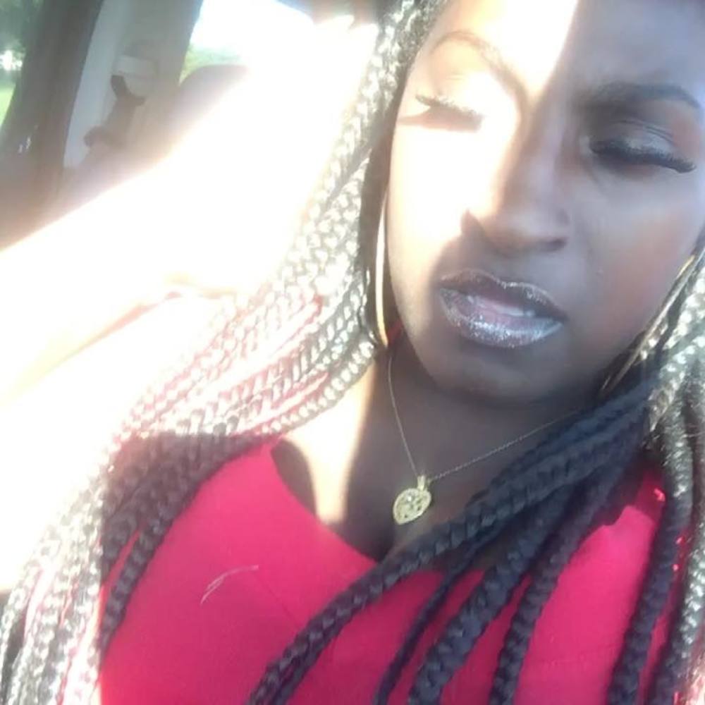 Meet your Posher, Maria