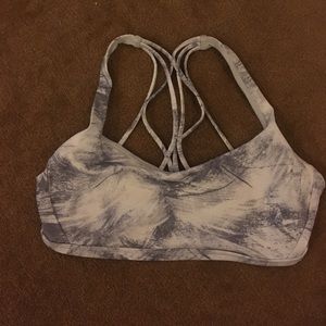 Free To Be Zen Bra -Lululemona