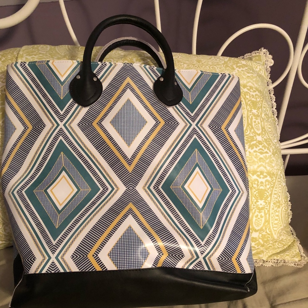 YARNZ Leather Shopper Tote