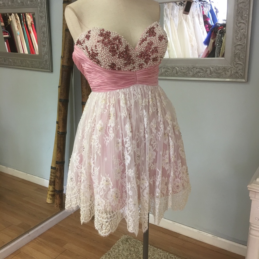 Sherri Hill pearls