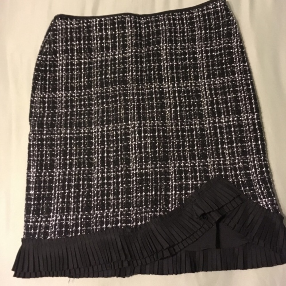 White House Black Market Skirt