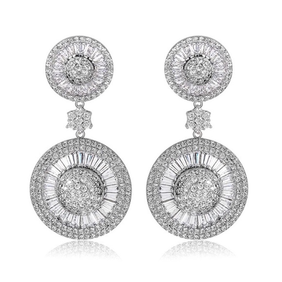 Swarovski Crystals Jannick Baguette Earring - Picture 1 of 5