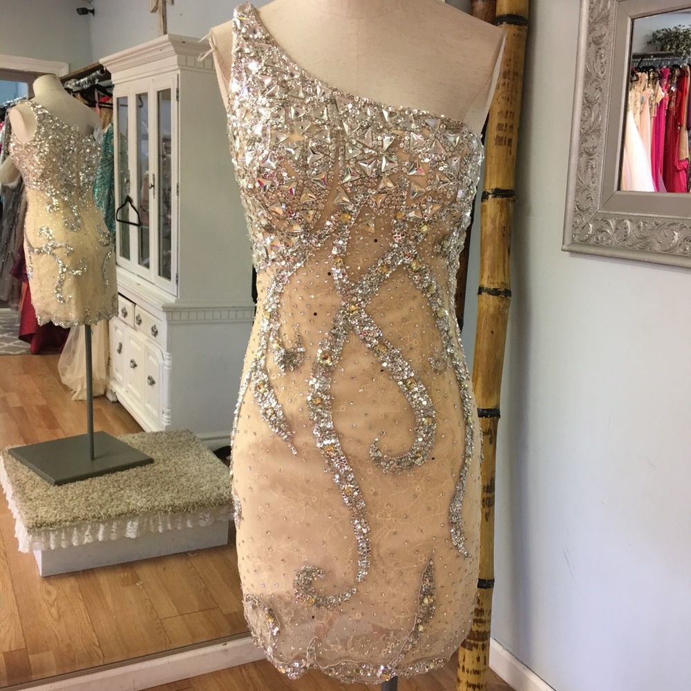 Sherri Hill