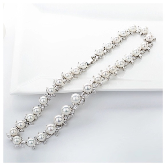 💜 Swarovski Crystals Elizaveta Pearl Set - Picture 4 of 6