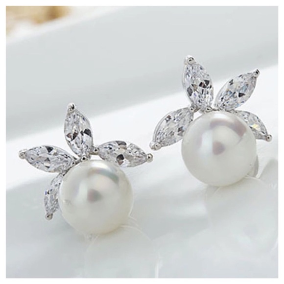 💜 Swarovski Crystals Elizaveta Pearl Set - Picture 6 of 6