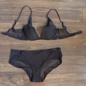 Calvin Klein Lingerie Set