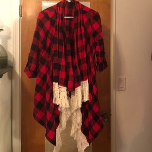 NWOT Buffalo Plaid Fringe Waterfall cardigan