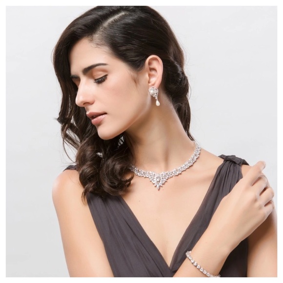 Swarovski Crystals Roso Heart Tennis Bracelet S17 - Picture 4 of 4