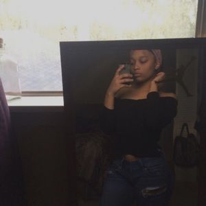 Meet your Posher, Deshaelyn