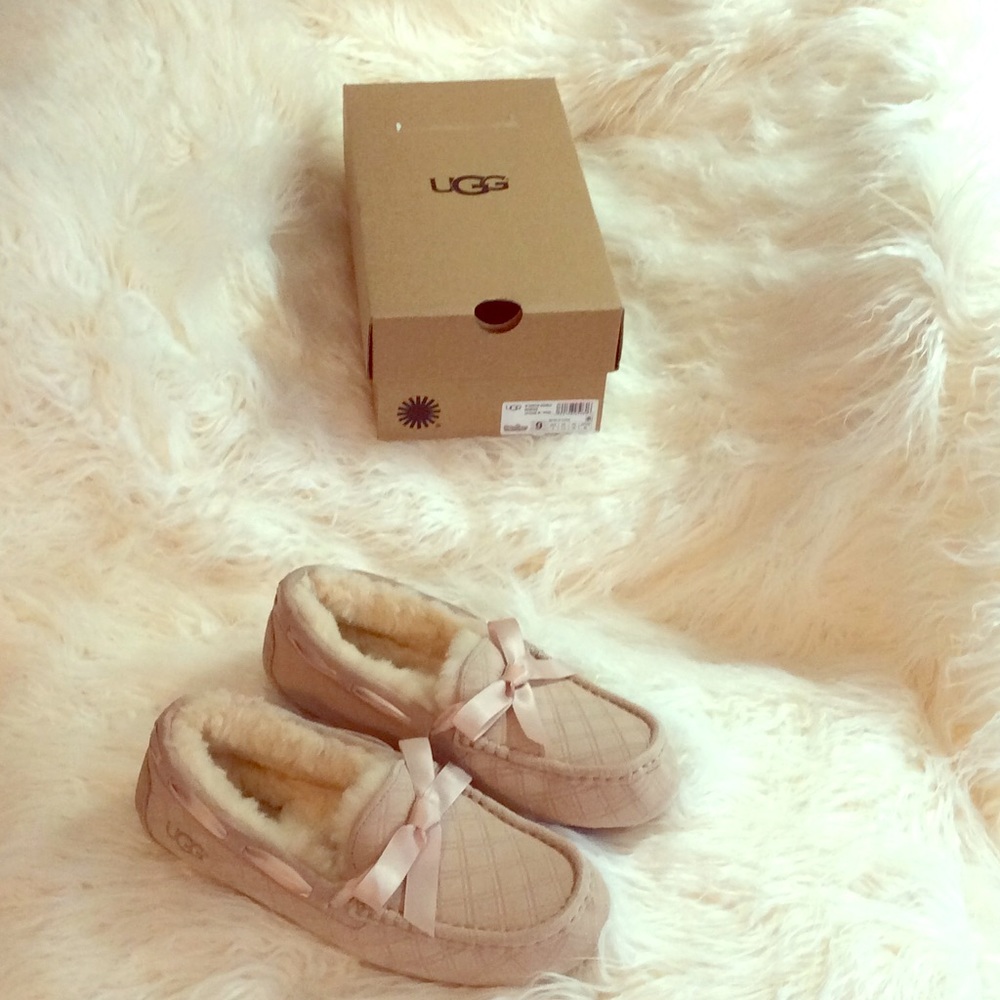 UGG Australia Dakota Double Diamond Pearl Slipper