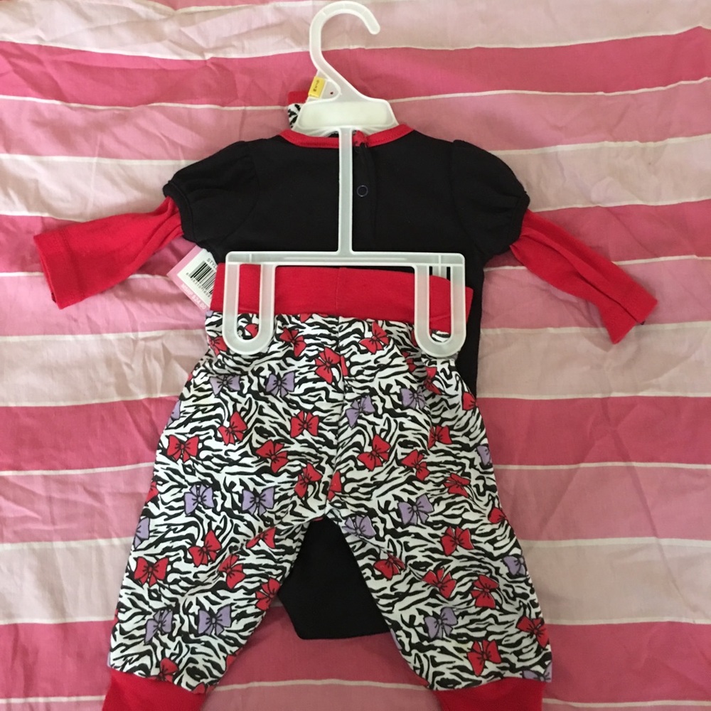 2new 0-3months sets - Picture 2 of 4